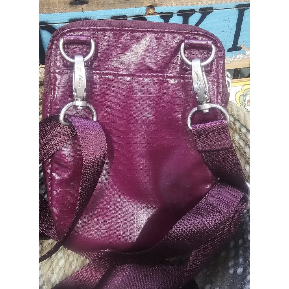 Baggallini Modern Take Two Purple RFID Crossbody Bag Light Weight Travel NWOT - Picture 2 of 10